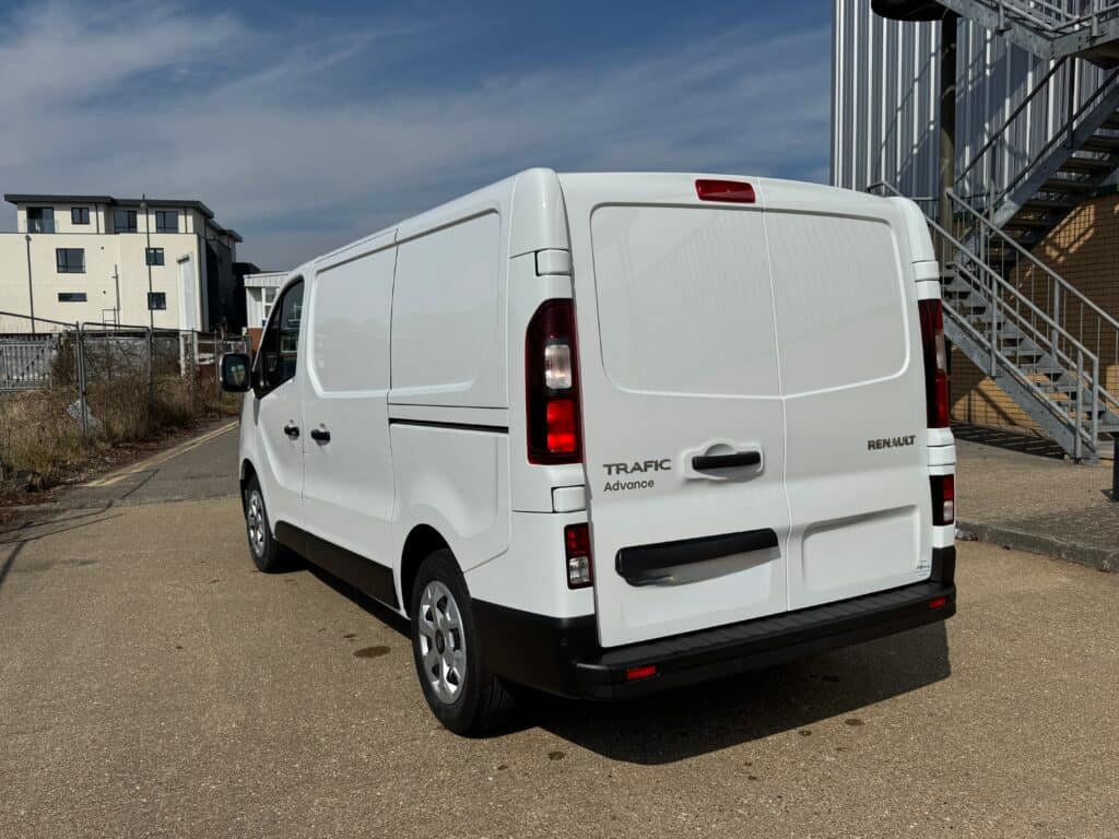Renault Trafic SL30 freezer van, photo 5 of 13