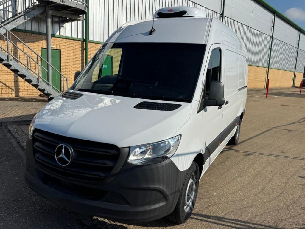 Mercedes Sprinter L2H2 PRO chiller van, photo 3 of 8