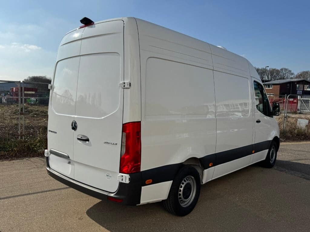 Mercedes Sprinter L2H2 PRO chiller van, photo 7 of 8
