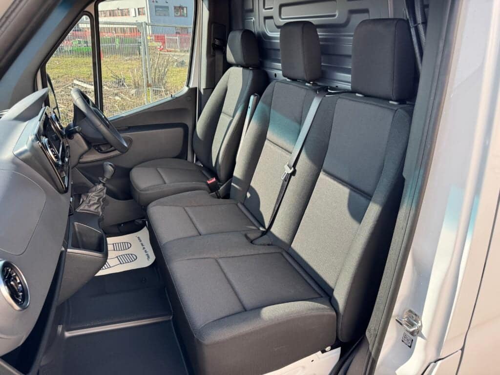2026 Sprinter 315CDI L2H2 PRO chiller van, photo 12 of 16