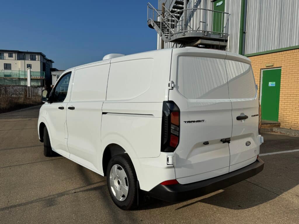 Ford Transit Custom L1H1 freezer van, photo 5 of 21