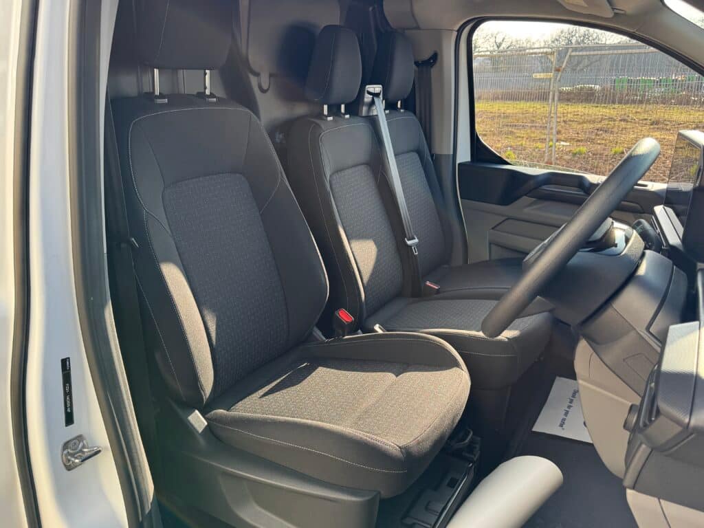 Ford Transit Custom L1H1 freezer van, photo 14 of 21