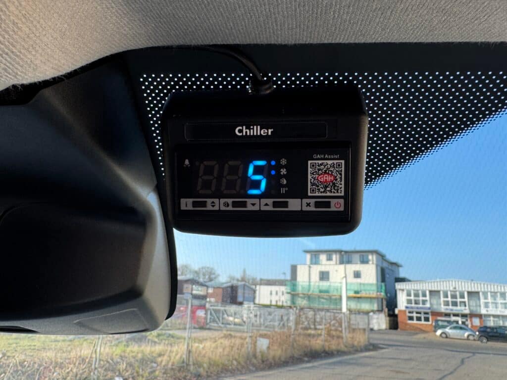 Ford Transit Custom L1H1 freezer van, photo 17 of 21