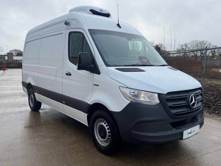 eSprinter MWB Chiller Van front exterior