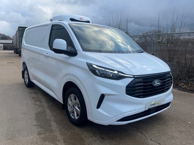 2026 Ford Transit Custom L1H1 Limited refrigerated van – photo 1 of 15
