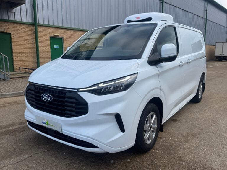 2026 Ford Transit Custom L1H1 Limited refrigerated van – photo 3 of 15