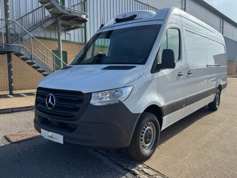 2026 Mercedes-Benz Sprinter 315CDI L3H2 PRO Cancelled Order refrigerated van – photo 3 of 15