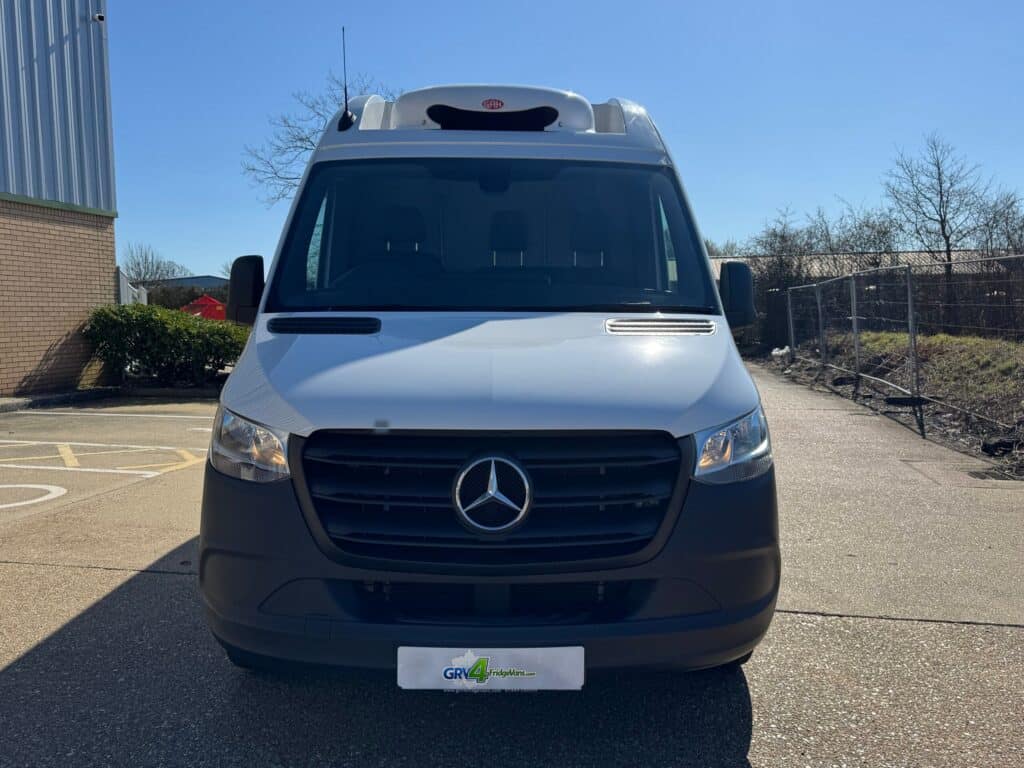 Mercedes Sprinter L2H2 deep freezer van, photo 2 of 13