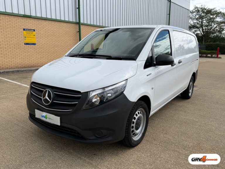 2022 Mercedes e-Vito panel van – front left corner