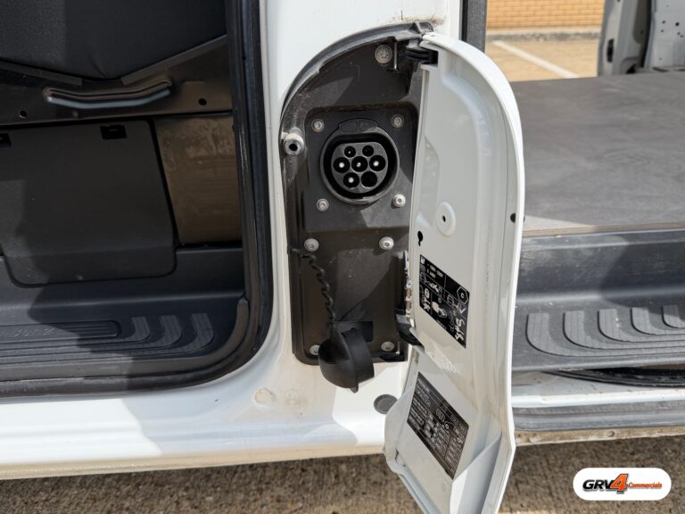 2022 Mercedes e-Vito panel van – photo