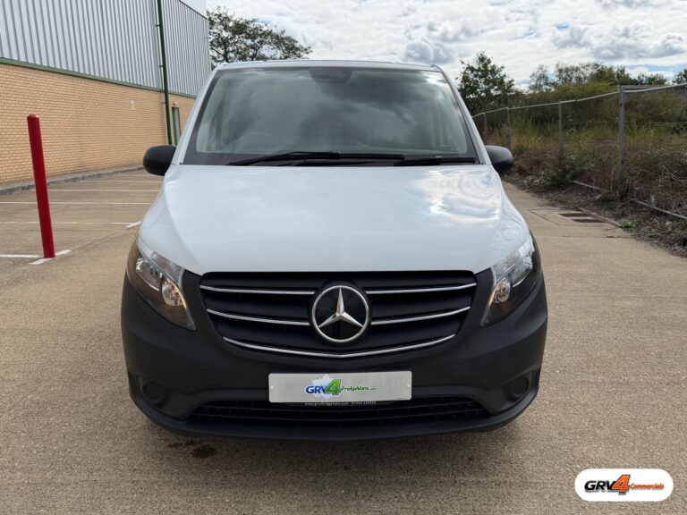 2022 Mercedes e-Vito panel van – front