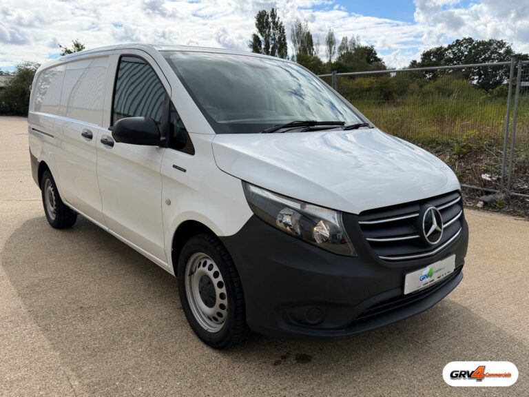 2022 Mercedes e-Vito panel van – front right corner