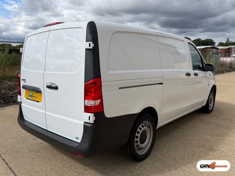 2022 Mercedes e-Vito panel van – rear right corner